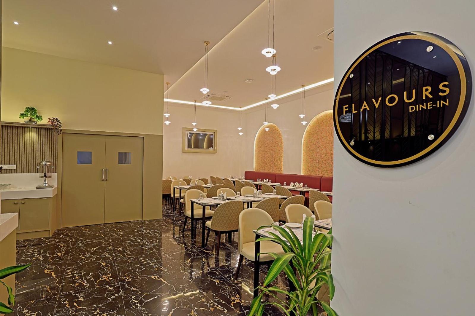 Grand Continent Hotel Gachibowli Near Us Consulate Exterior photo