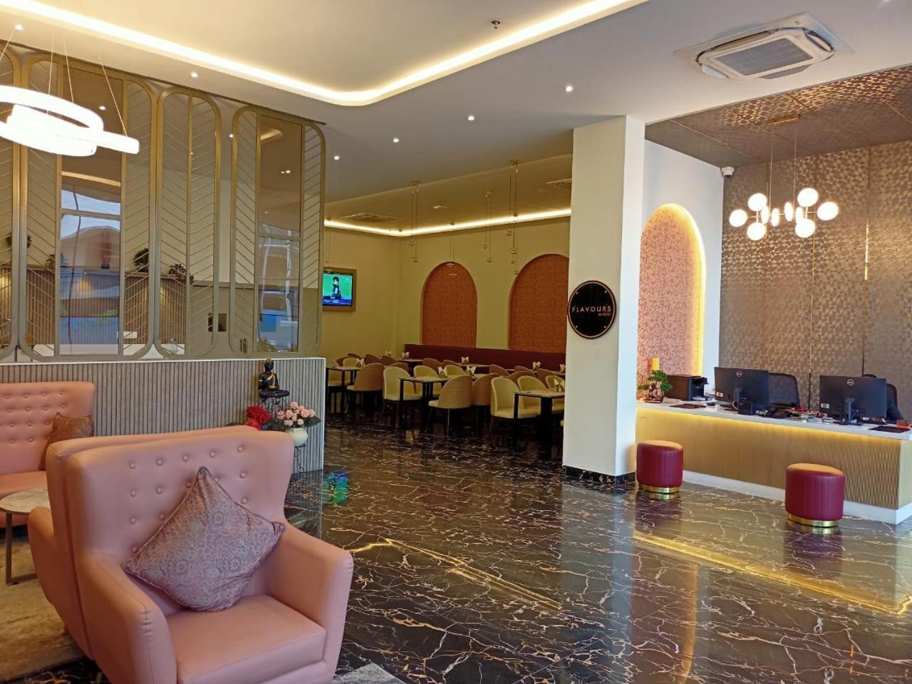 Grand Continent Hotel Gachibowli Near Us Consulate Exterior photo